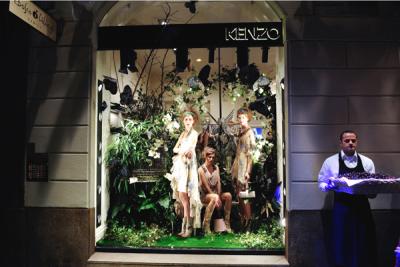 Bosco di Ciliegi открывает первый концептуальный бутик Kenzo в Милане (14932.Bosco.Kenzo.Milan.3.jpg)