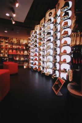 Stockmann закрывает магазины Nike в России (16604.Nike_.b.jpg)