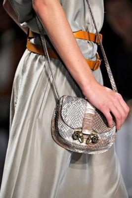 Коллекции сумок Derek Lam и Alexander McQueen SS-2011 (весна-лето) (21283.Lam_.04.jpg)