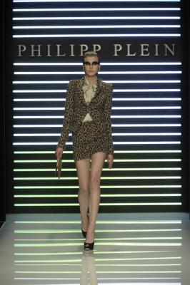 PHILIPP PLEIN FW-2011/12 (осень-зима). Элегантность на грани экстрима (22838.Phillipp.Plein.FW.2011.12.06.jpg)