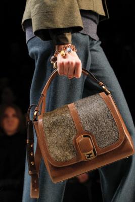 Обувь и сумки Fendi FW-2011/12 (осень-зима) (23578.Fendi_.FW_.2011.12.19.jpg)