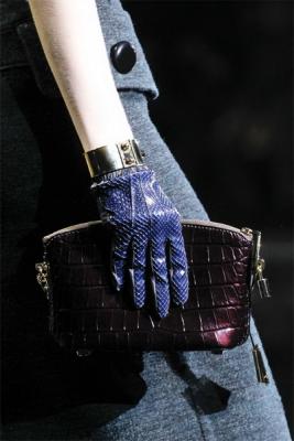 Аксессуары Louis Vuitton FW 2011/12 (осень-зима) (24421.Louis_.Vuitton.FW_.2011.12.07.jpg)