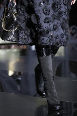 Аксессуары Louis Vuitton FW 2011/12 (осень-зима) (24421.Louis_.Vuitton.FW_.2011.12.15.jpg)