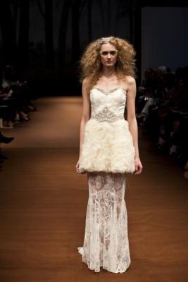 Свадебная мода Claire Pettibone и Reem Acra FW 2011/12 (осень-зима) (24727.Claire.Pettibone.Reem_.Acra_.FW_.2011.12.05.jpg)