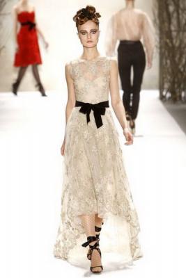 Американская мода FW 2011/12 (осень-зима) (24897.Jeremy.Scott_.Monique.Lhuillier.FW_.2011.12.14.jpg)