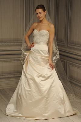 Свадебная мода весна-лето 2012: Monique Lhuillier и Lazaro (27524.Monique.Lhuillier.Lazaro.SS_.2012.b.jpg)