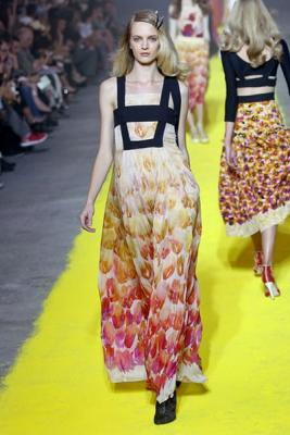 Монохром и яркие цвета: Sonia Rykiel и Kenzo SS 2012 (весна-лето) (27789.Sonia_.Rykiel.Kenzo_.SS_.2012.10.jpg)