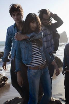 Мужская коллекция Levi’s® SS 2012 (весна-лето) (29013.Levis_.The_.Sea_.Ranch_.SS_.2012.11.jpg)