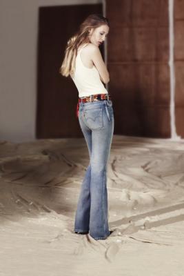 Женская коллекция Best of Levi’s® SS 2012 (весна-лето) (29156.Best_.of_.Levis®.SS_.2012.03.jpg)