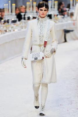 Коллекция Chanel pre-fall 2012 (30933.Chanel.Karl_.Lagerfeld.Pre_.Fall_.2012.17.jpg)