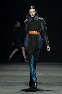 Alena Akhmadullina FW 2012/13 (осень-зима) (33217.Volvo_.Alena_.Akhmadullina.FW_.2012.13.b.jpg)