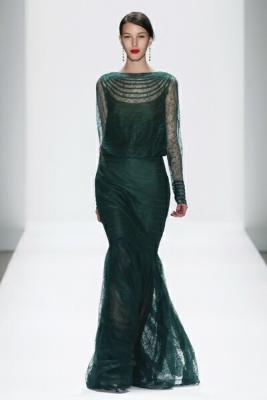 Бренд Tadashi Shoji уже в Москве (34433.Tadashi.Shoji_.Plumage.FW_.2012.13.b.jpg)