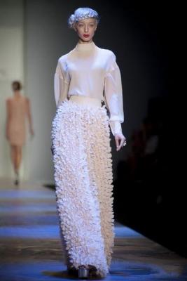 Basharatyan V SS 2013 (весна-лето) (36096.MBFWR_.Victoria.Basharatyan.SS_.2013.b.jpg)