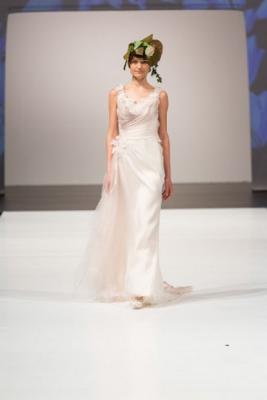 Свадебная коллекция Giovanna Sbiroli SS 2014 (весна-лето) (41696.Giovanna.Sbiroli.Collection.SS_.2014.06.jpg)