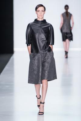 VASSA FW 2014/15 (осень-зима) (47630.MBFWR_.VASSA_.Concept.Collection.The_.Black_.Square.15.jpg)