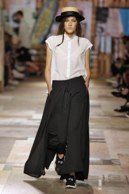 Y-3 SS 2015 (весна-лето) (49567.New_.Womans.Mens_.Collections.Yohji_.Yamamoto.Y3.SS_.2015.12.jpg)