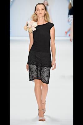 Marc Cain SS 2015 (весна-лето) (53827.New_.Womans.Clothes.Collection.Marc_.Cain_.SS_.2015.07.jpg)