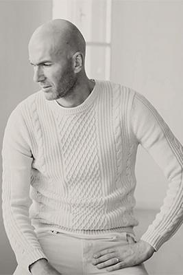 Лицом Mango Man стал Зинедин Зидан  (54048.Advertising.Campaign.Zinedine.Zidane.Mango_.Man_.SS_.2015.02.jpg)