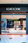 Череда низких показателей продаж итальянского производителя обуви длившаяся не один сезон завершилась в прошлом году, когда доходы торговой марки Geox вновь стали увеличиваться.