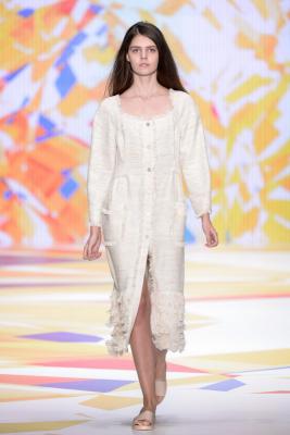 Laroom SS 2016 (весна-лето)  (61470.Mercedes.Benz_.Fashion.Week_.Kollekciya.Laroom.SS_.2016.07.jpg)