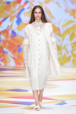 Laroom SS 2016 (весна-лето)  (61470.Mercedes.Benz_.Fashion.Week_.Kollekciya.Laroom.SS_.2016.13.jpg)