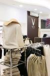 Эстонская марка одежды Veta анонсировала площадку для открытия своего первого в России монобрендового магазина, который будет управляться компанией напрямую. Бутик появится в центре Санкт-Петербурга, на Каменноостровском проспекте.