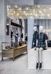 Итальянский модный дом Valentino открыл в Москве флагманский бутик. Магазин расположен в историческом отеле «Метрополь» неподалеку от Третьяковского проезда. В нем представлены все женские коллекции бренда: одежда, аксессуары, парфюмерия.