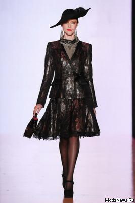 Slava Zaitsev AW 2016/17 (осень-зима) (64671.Mercedes.Benz_.Fashion.Week_.Slava_.Zaitsev.AW_.2016.21.jpg)