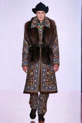 Slava Zaitsev AW 2016/17 (осень-зима) (64671.Mercedes.Benz_.Fashion.Week_.Slava_.Zaitsev.AW_.2016.30.jpg)