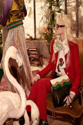 Экзотическая рекламная кампания Gucci Pre-fall 2016 (64798.Ekzoticheskaya.Reklamnaya.Kampaniya.Gucci_.Pre_.Fall_.2016.01.jpg)