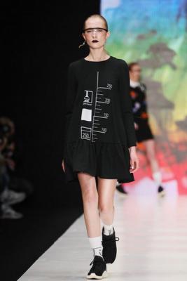 Dasha Gauser AW 2016/17 (осень-зима) (65763.Mercedes.Benz_.Fashion.Week_.Kollekciya.Dasha_.Gauser.AW_.2016.04.jpg)