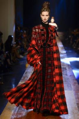 Jean Paul Gaultier Haute Couture AW 2016/17 (осень-зима) (68508.Paris_.Kollekciya.Jean_.Paul_.Gaultier.Haute_.Couture.AW_.2016.2