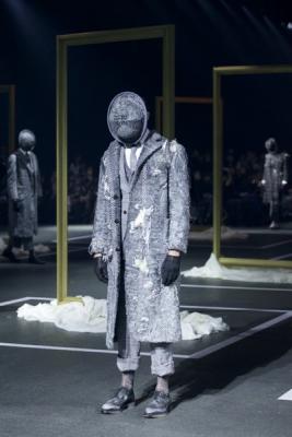 Thom Browne AW 2016/17 (осень-зима) (68999.Novaya.Mujskaya.Kollekciya.Brenda.Thom_.Browne.AW_.2016.07.jpg)