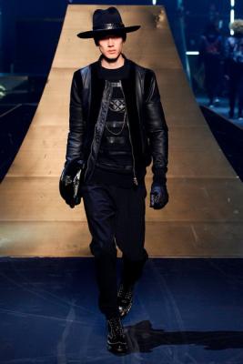 Philipp Plein AW 2016/17 (осень-зима) (69086.Novaya.Myjskaya.Kollekciya.Philipp.Plein_.AW_.2016.11.jpg)