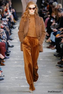 Коллекция Max Mara осень-зима 2017-2018 (74218-Kollekciya-Max-Mara-AW-2017-18-11.jpg)