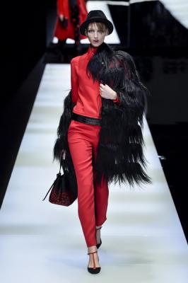 Коллекция Giorgio Armani AW 2017-18 (74359-Giorgio-Armani-AW-2017-18-19.jpg)