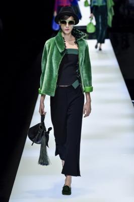 Коллекция Giorgio Armani AW 2017-18 (74359-Giorgio-Armani-AW-2017-18-20.jpg)