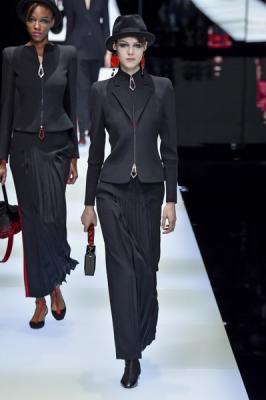 Коллекция Giorgio Armani AW 2017-18 (74359-Giorgio-Armani-AW-2017-18-21.jpg)