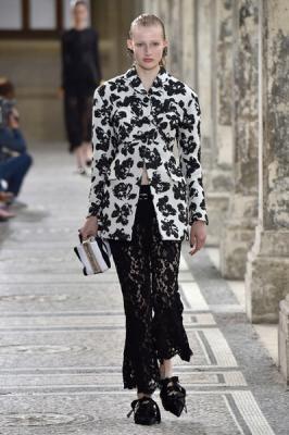 Proenza Schouler весна-лето 2018 (75319-Proenza-Schouler-SS-2018-07.jpg)