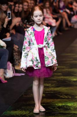 STILNYASHKA SS 2018 (78018-STILNYASHKA-SS-2018-b.jpg)