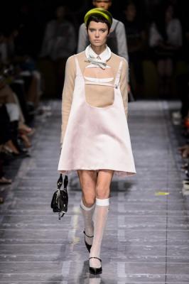 Prada весна-лето 2019 (81414-Prada-SS-2019-08.jpg)