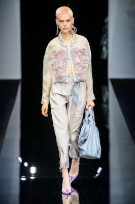 Giorgio Armani весна-лето 2019 (81432-Giorgio-Armani-SS-2019-13.jpg)