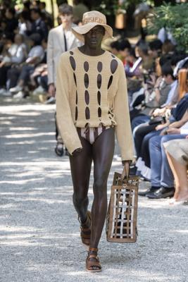 Fendi мужская коллекция весна-лето 2020 (84614-Fendi-Menswear-SS-2020-13.jpg)