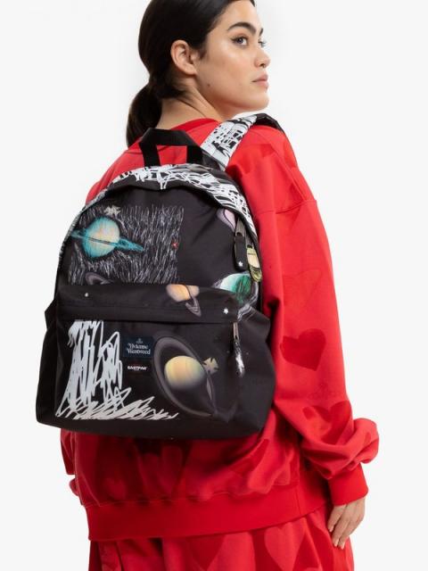 Vivienne Westwood и Eastpak выпустили рюкзаки и сумки  (100099-Vivienne-Westwood-Estpak-2023-05.jpg)