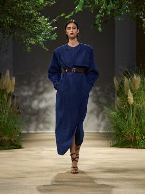 Max Mara весна-лето 2024 (100545-Max-Mara-SS-2024-03.jpg)