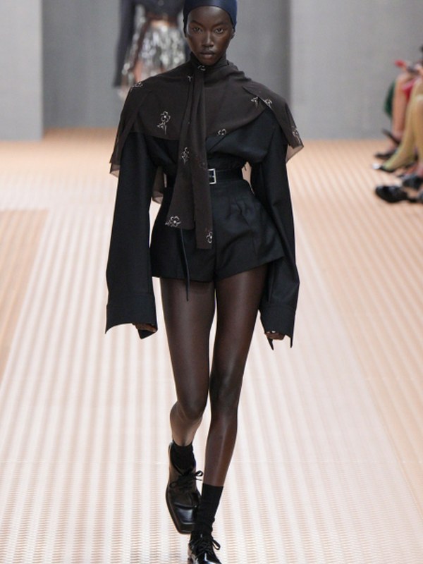 Prada весна-лето 2024 (100561-Prada-SS-2024-12.jpg)