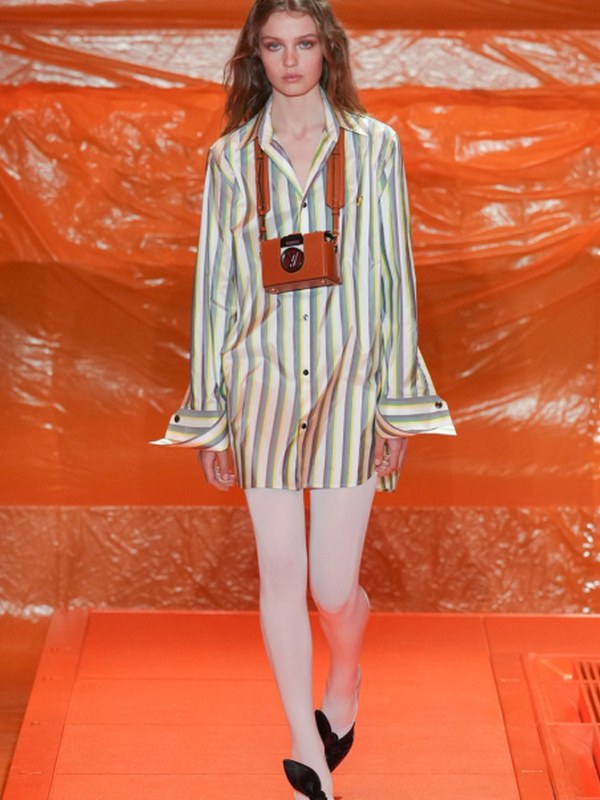 Louis Vuitton весна-лето 2024 (101014-Louis-Vuitton-SS-2024-04.jpg)