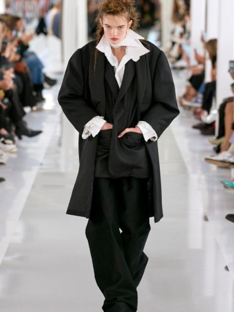 Maison Margiela весна-лето 2024 (101027-Maison-Margiela-SS-2024-b.jpg)