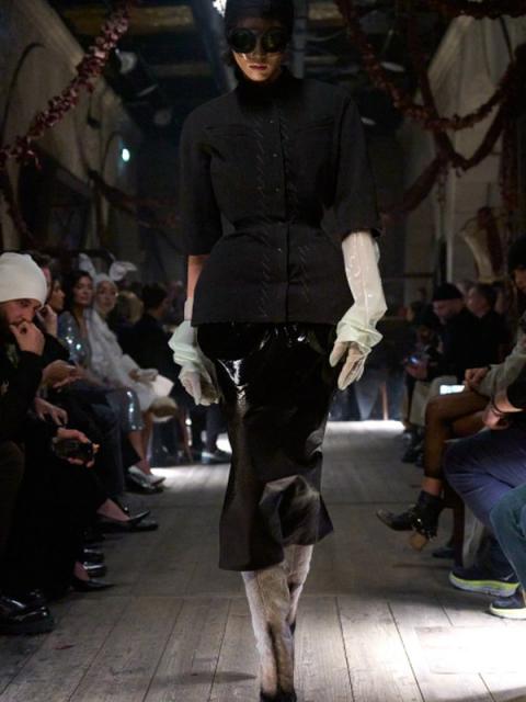 Maison Margiela Haute Couture весна-лето 2024 (101413-Maison-Margiela-SS-2024-08.jpg)