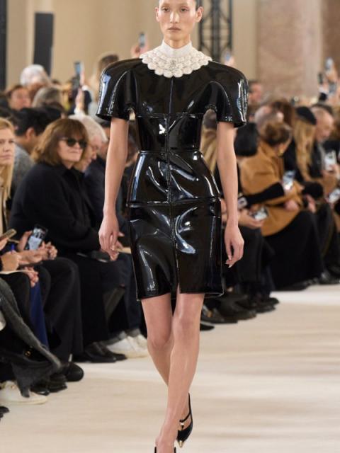 Schiaparelli весна-лето 2024 (101627-Schiaparelli-SS-2024-01.jpg)